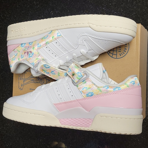 Adidas Disney Forum Low - Picture 9 of 12